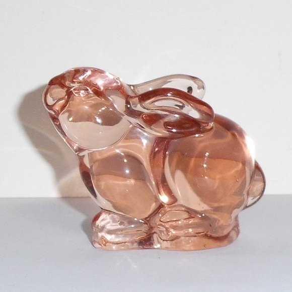 Silvestri Art Glass Sitting Pink Bunny Rabbit - Picture 3 of 6